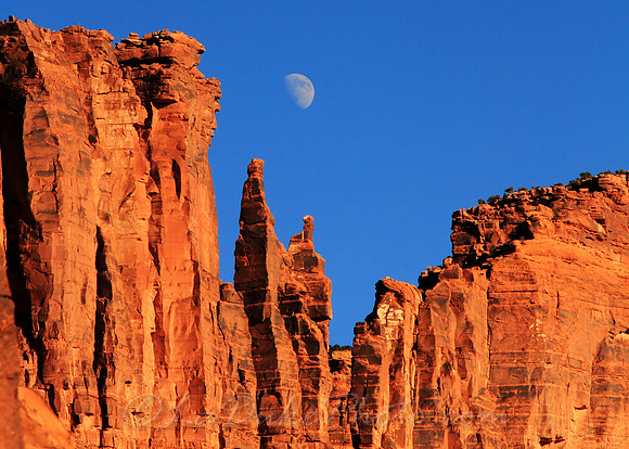 Moonrise over Big Bend, Moab, Utah November 2009